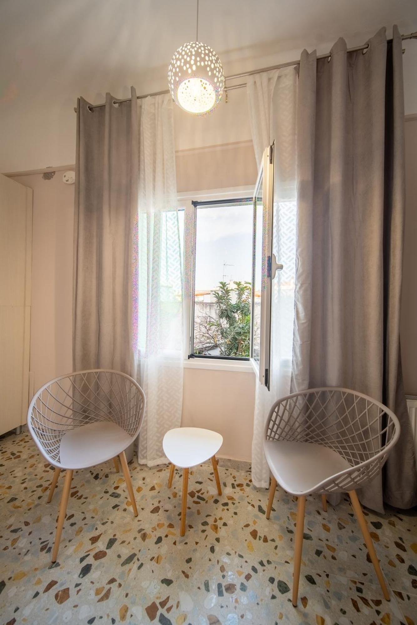 Oikia Tripodon Apartment Athens Exterior photo